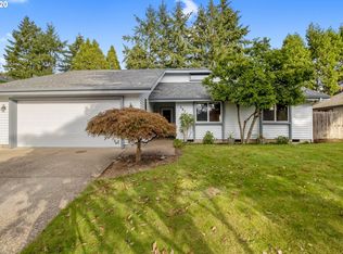 387 65th St, Springfield, OR 97478