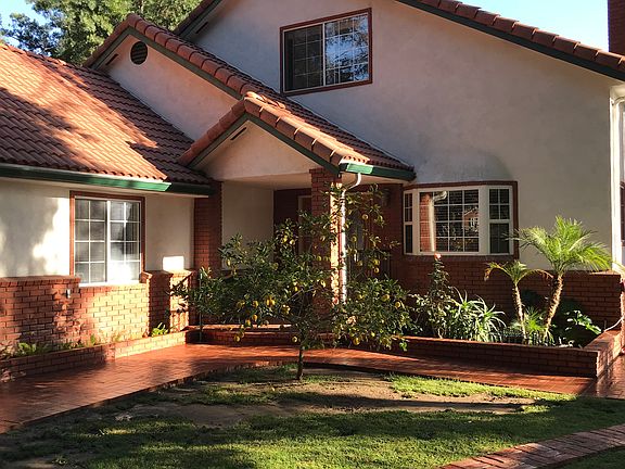 2nd image of 13250 Chandler Blvd