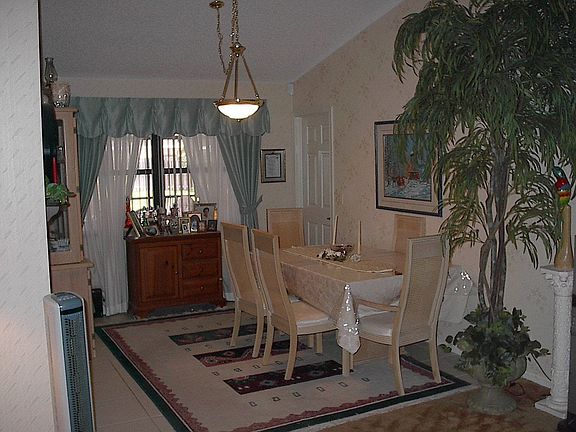 Formal dining room