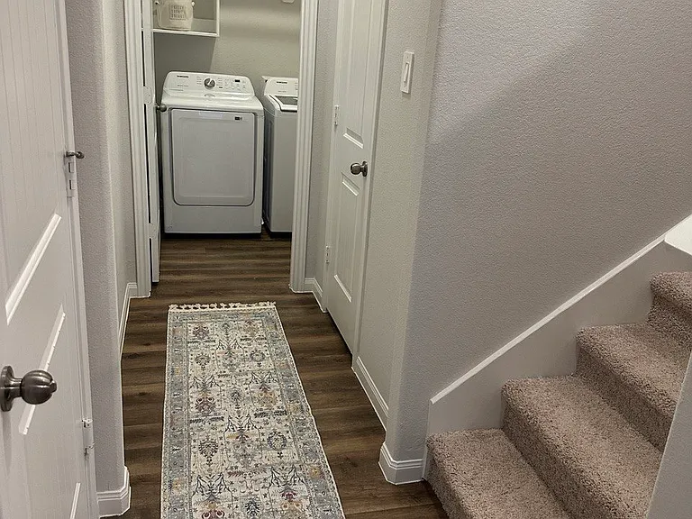 968 Harper Ln — Photo 6