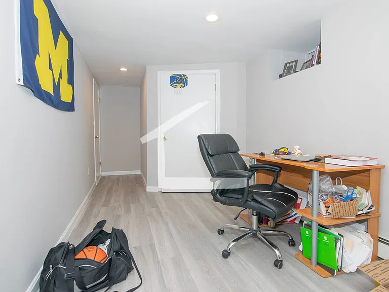 123 Glenville Ave #1 — Photo 8