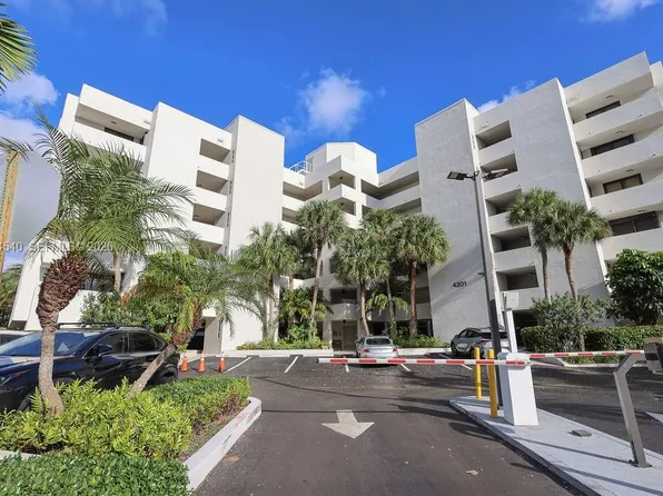 4201 N Ocean Dr APT 304, Hollywood, FL 33019