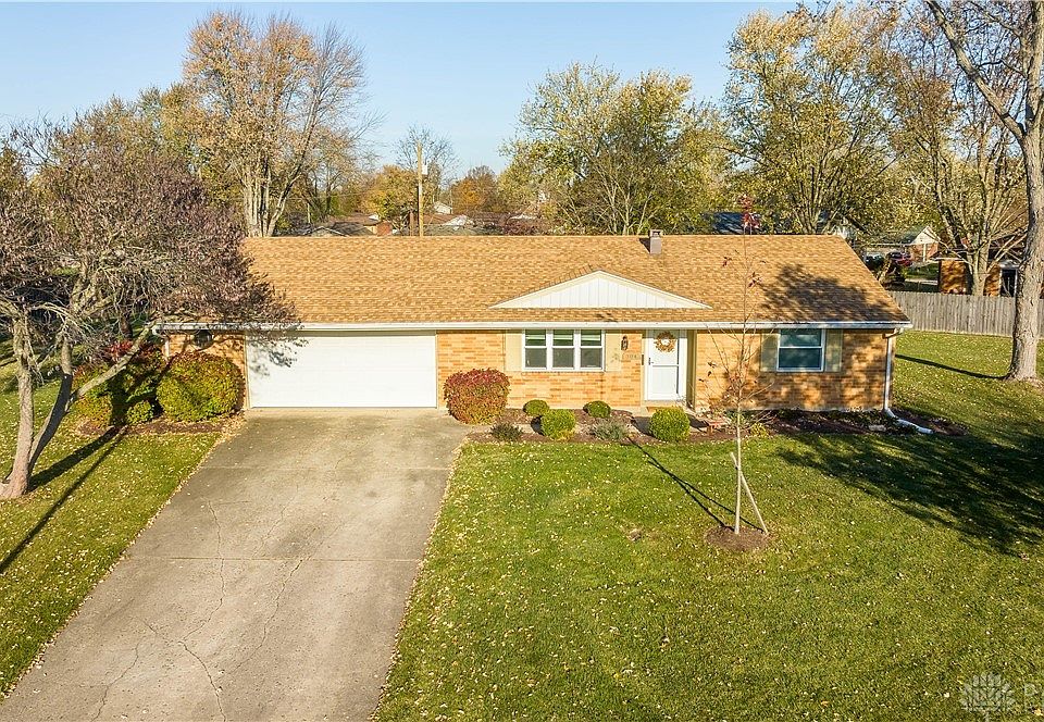 1st image of 304 Doris Ct
