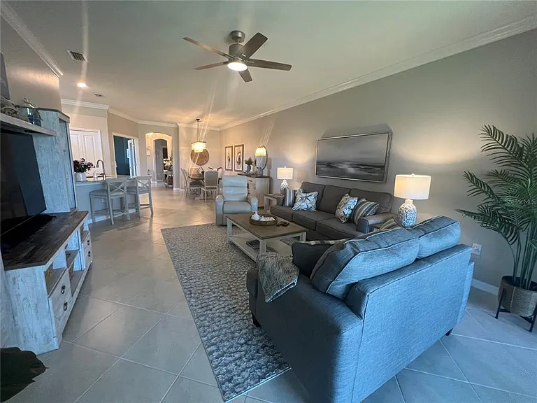 2040 Mackerel St — Photo 8