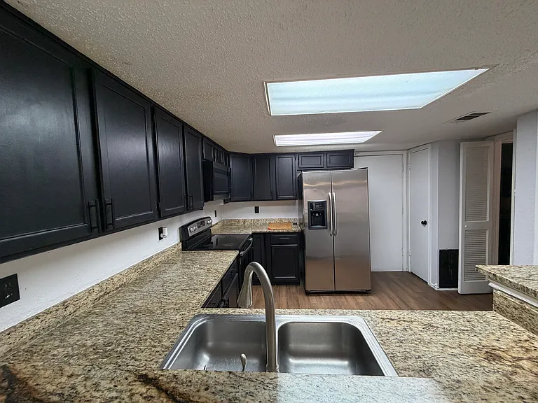 6812 Century Cir — Photo 16