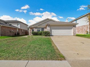 8100 Canoe Ridge Ln, Denton, TX 76210