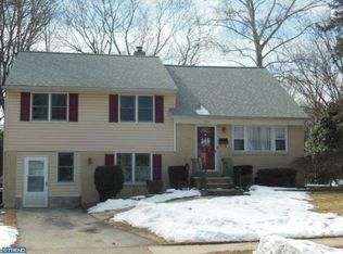 526 School Ln, Swarthmore, PA 19081