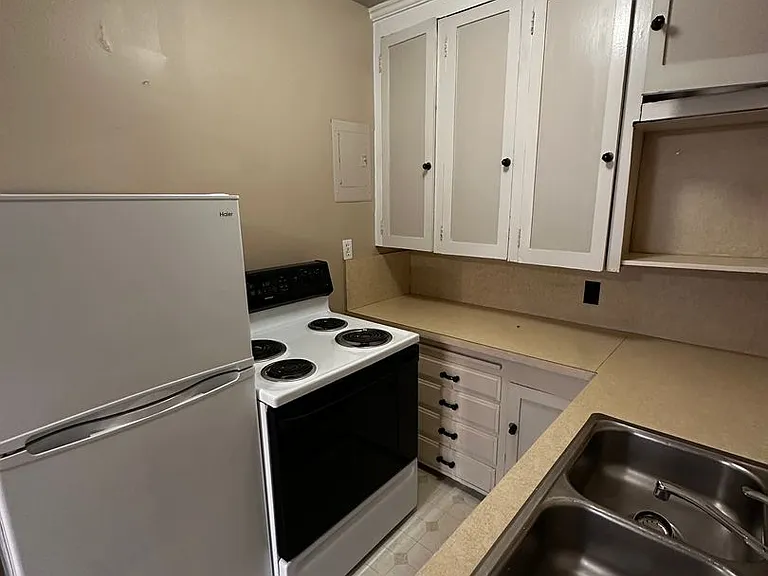 The Windermere Apartments — Photo 41