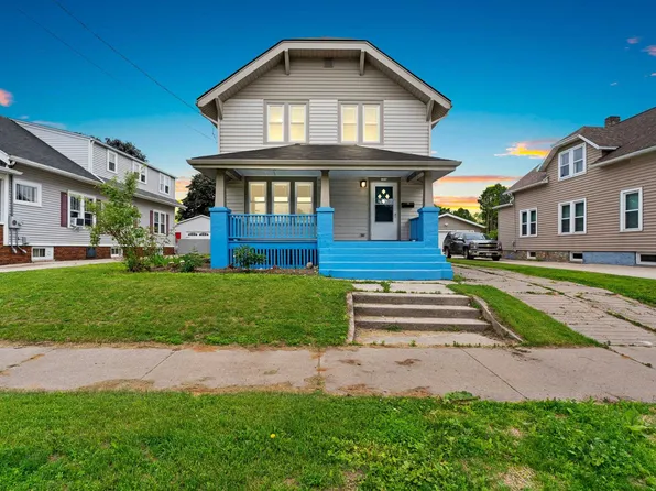 1314 S 16th St, Manitowoc, WI 54220