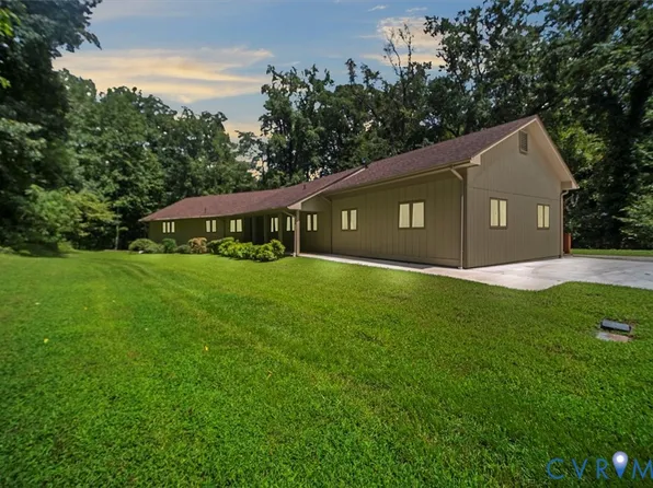 1571 Mount Vernon St, Petersburg, VA 23805