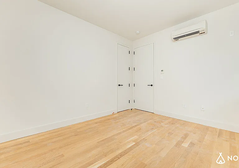 312 Devoe St #1B — Photo 12