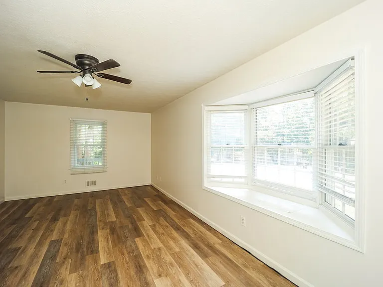 592 Water Way Trl — Photo 9