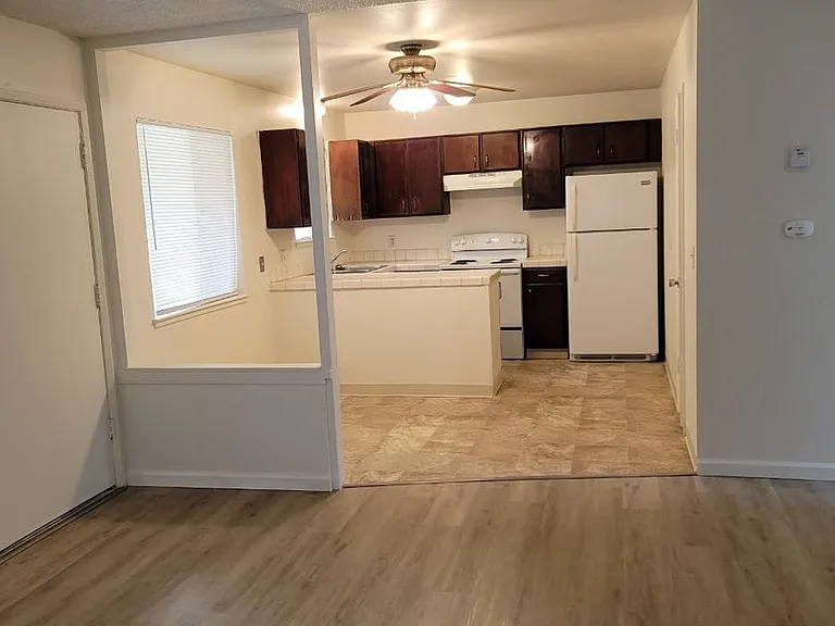 1165 B St — Photo 2