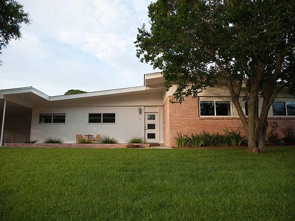 5th image of 5 Poinciana Dr