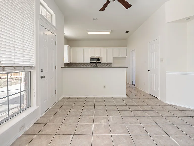 8513 Stetson Dr — Photo 9