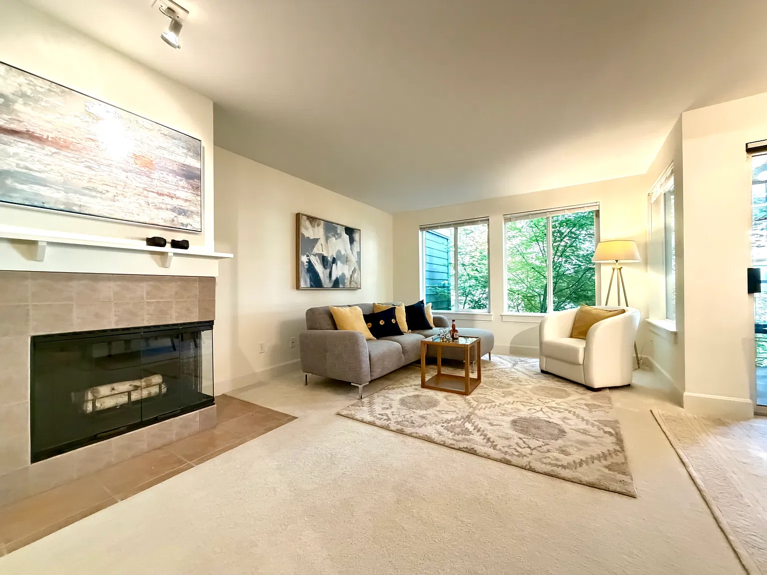 1 bed, 707 sqft, $1,750 — Photo 4