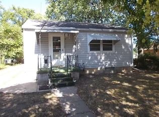 1188 SW Washburn Ave, Topeka, KS 66604