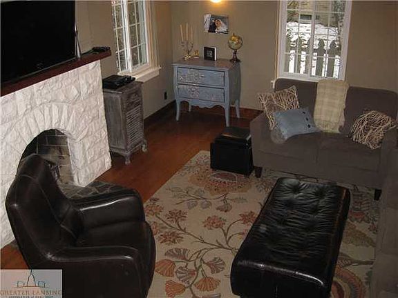 4th image of 515 E University Dr