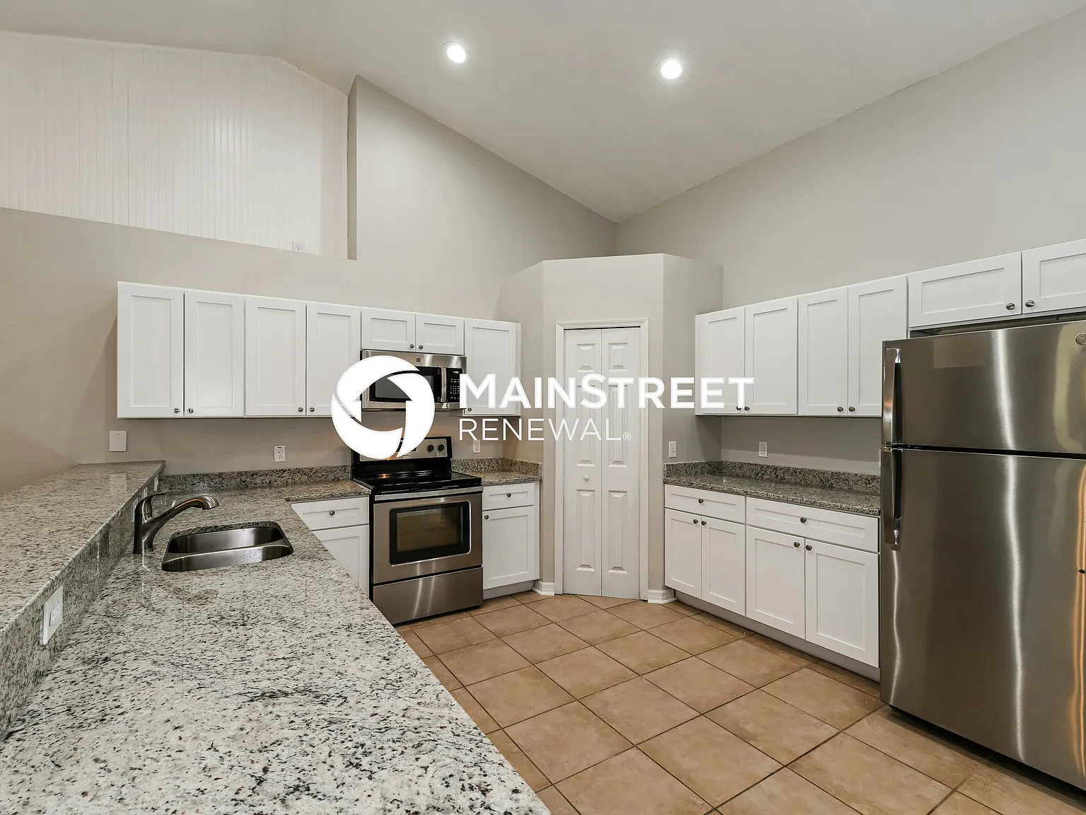 4304 NE 20th Ct — Photo 4
