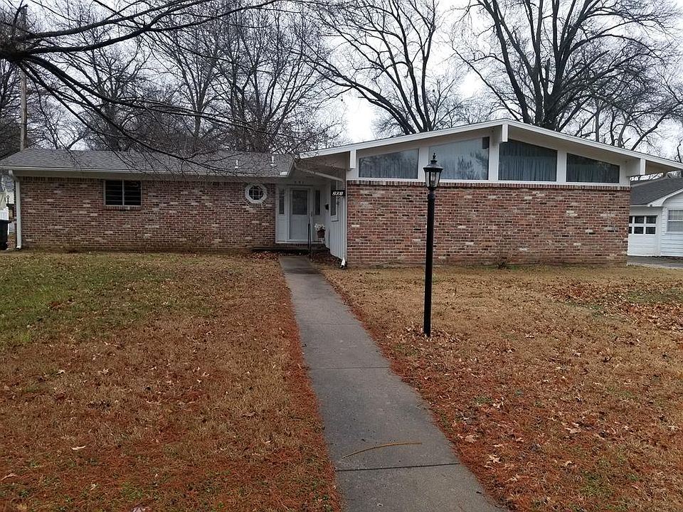 1st image of 201 Crestwood Ln