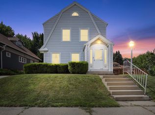 2913 N 55th St #2915, Milwaukee, WI 53210