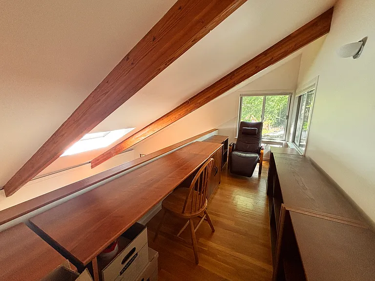 8 Bond St — Photo 20