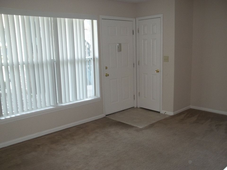 1st image of 153 A Vandenburgh Pl #A