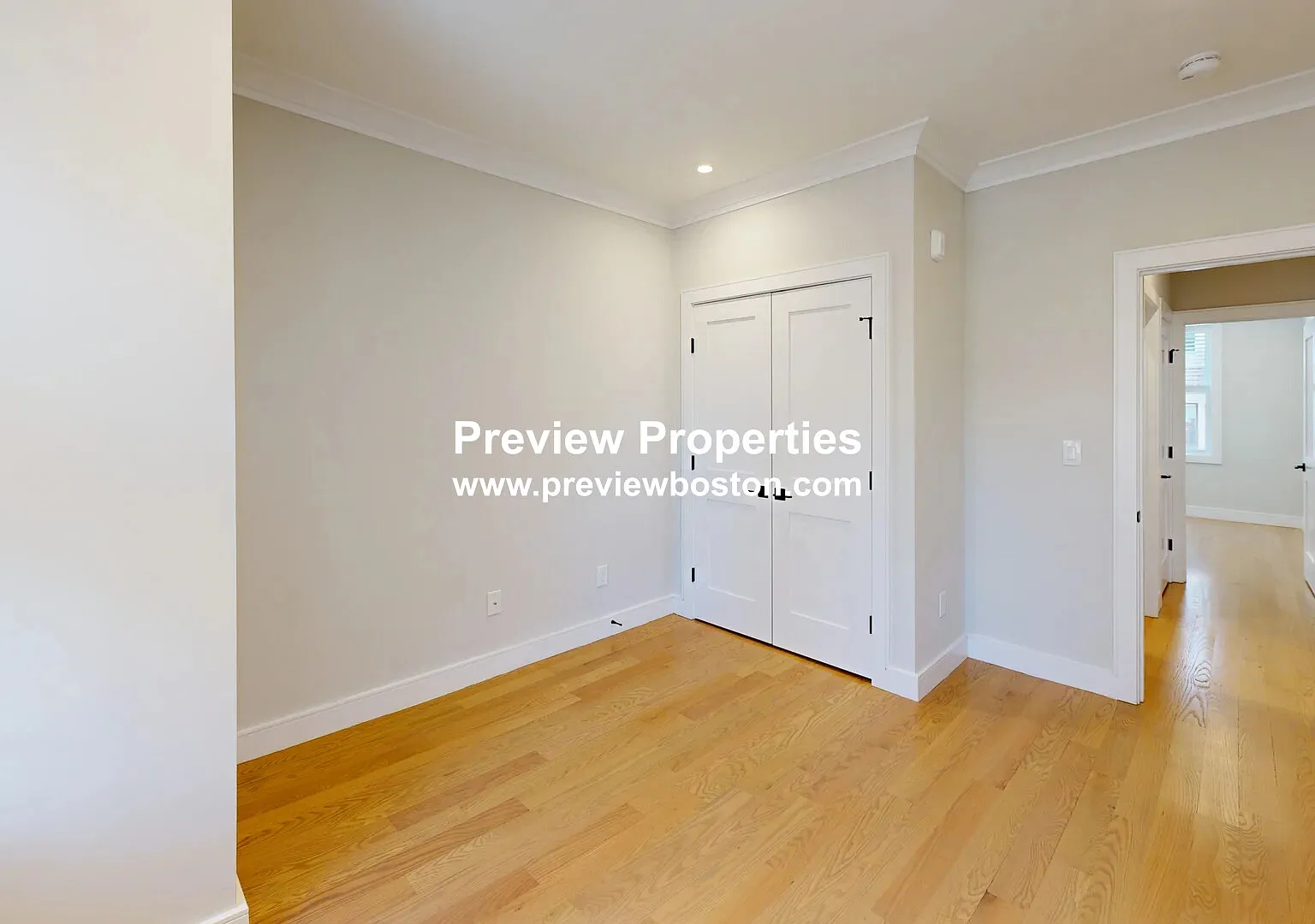 3 bed, 1.0 bath, 1000 sqft, $4,850 — Photo 4