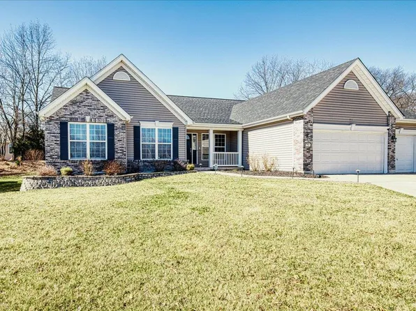 731 Autumnwood Forest Dr, Lake Saint Louis, MO 63367
