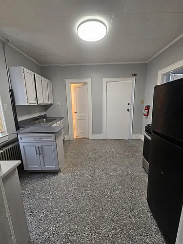 13-19 Warren St #19B1 Photo 1