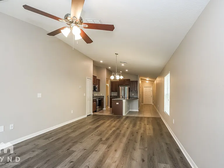 6408 Trent Creek Dr — Photo 4