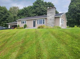 161 Sunset Ter, Derby Line, VT 05830