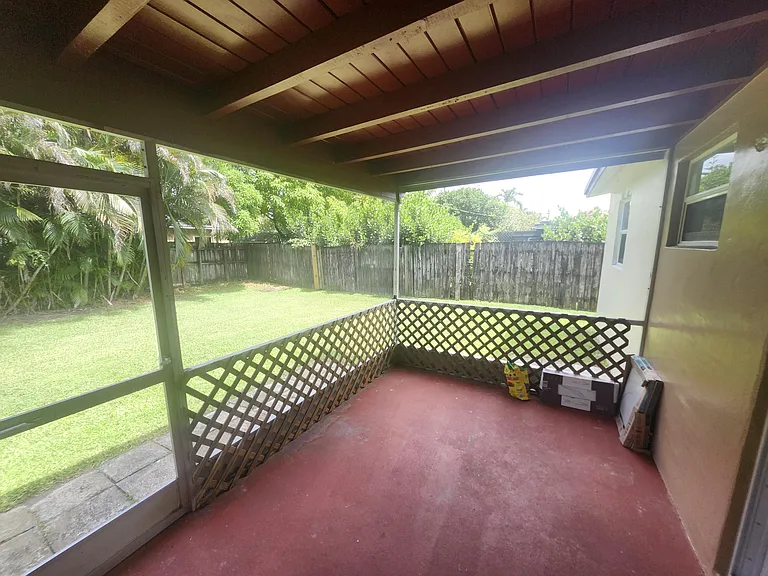 4972 SW 93rd Ave — Photo 9