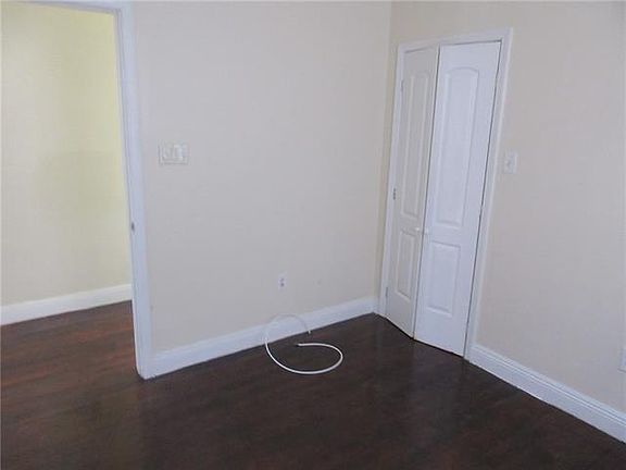 5th image of 3814 Banks St