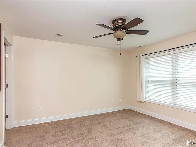 610 Forest Ct #2 — Photo 15