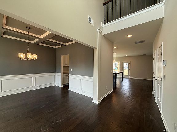 2nd image of 1128 Southall Lane #78