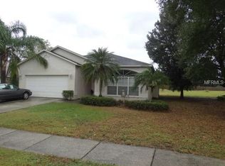 1635 Sand Hollow Ln, Valrico, FL 33594