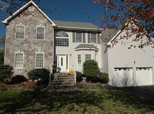 57 Fox Chase Ln, Ledgewood, NJ 07852