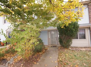 22 Exeter Ct, Somerset, NJ 08873