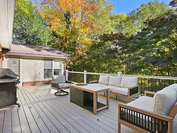 5th image of 244 Strobel Road