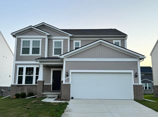 747 Haywood Dr, Saline, MI