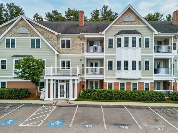 180 Chickering Rd Unit 110C, North Andover, MA 01845