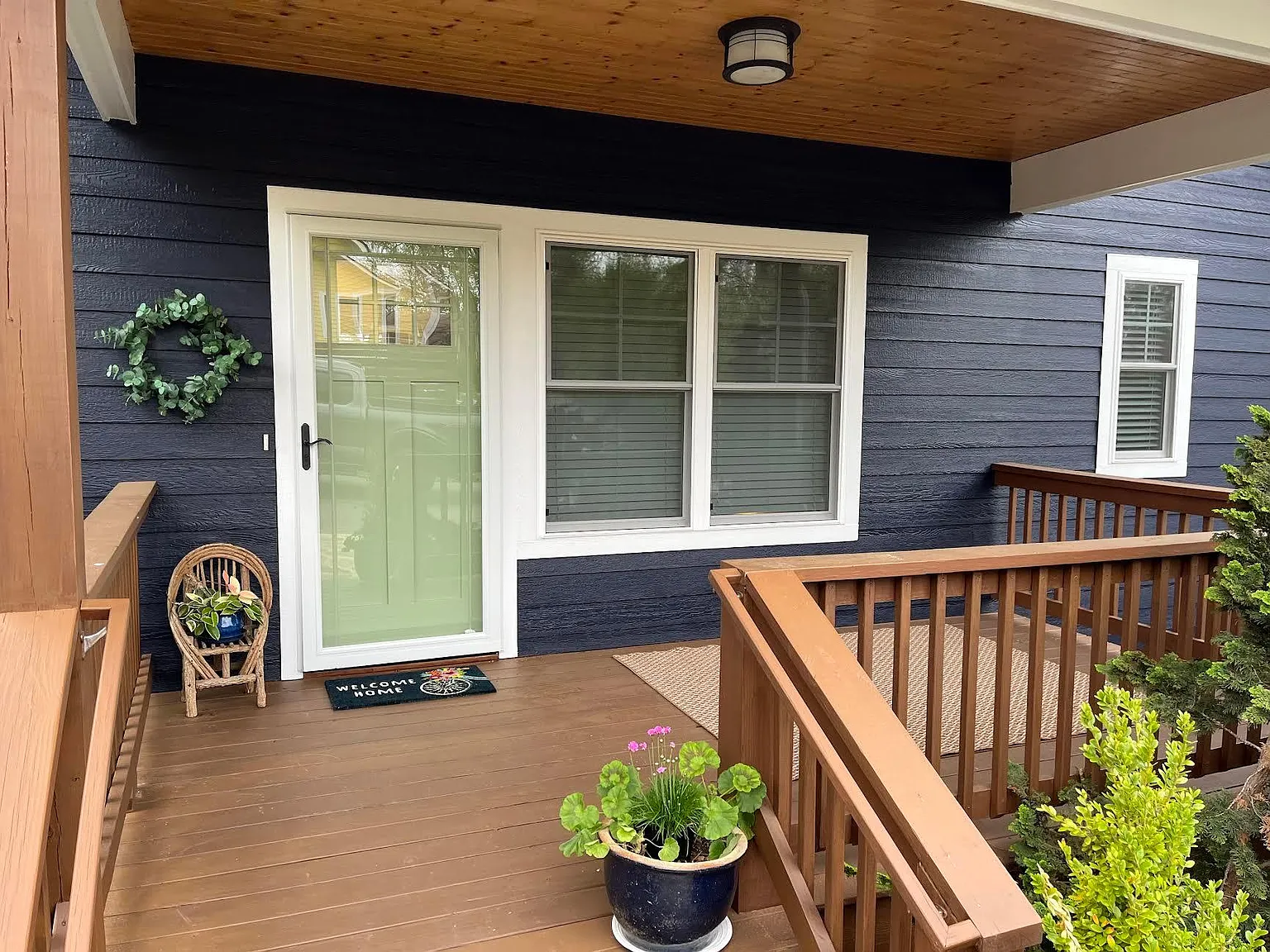 4 bed, 1976 sqft, $3,800 — Photo 2