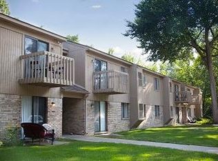 3500 Watkins Lake Rd #A206, Waterford, MI 48328