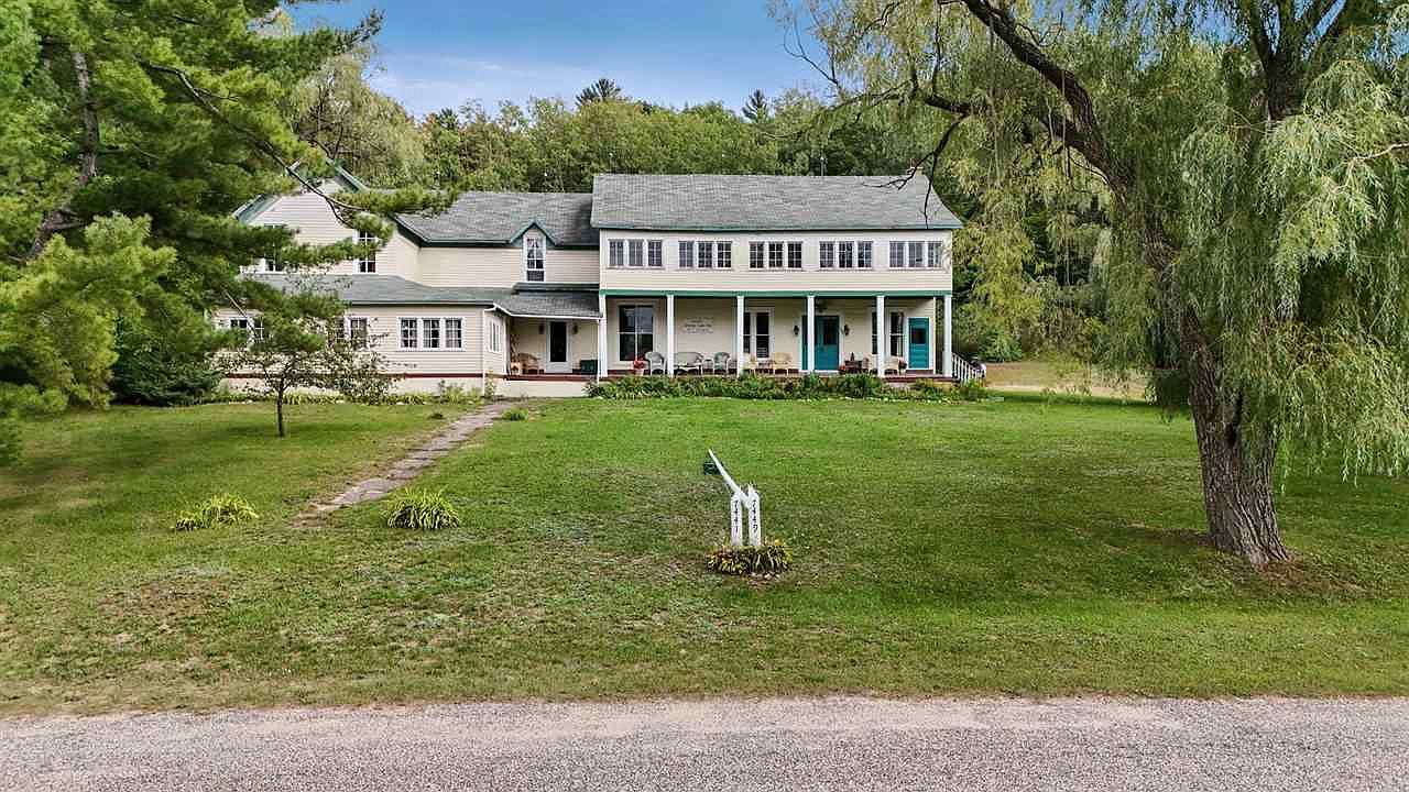 7441 First Court Ave, Gaylord, MI 49735 MLS 472326 Zillow