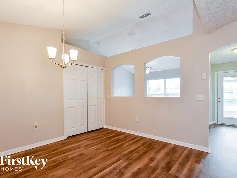 3075 Blaine Cir — Photo 3