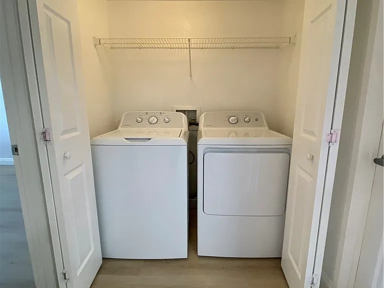 5174 S Jones Blvd #207 — Photo 13