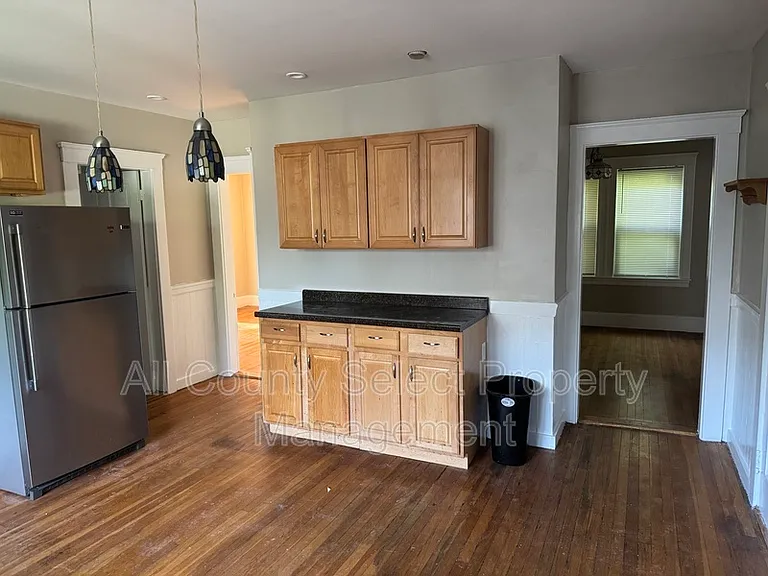 195 Jefferson Ave #1 — Photo 7