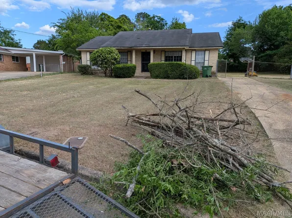2812 Tremont St, Montgomery, AL 36110