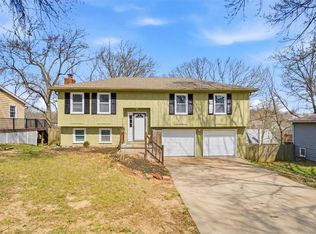 10116 W 52nd Ter, Merriam, KS 66203